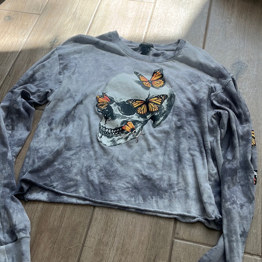 Rue 21 crop top with skull